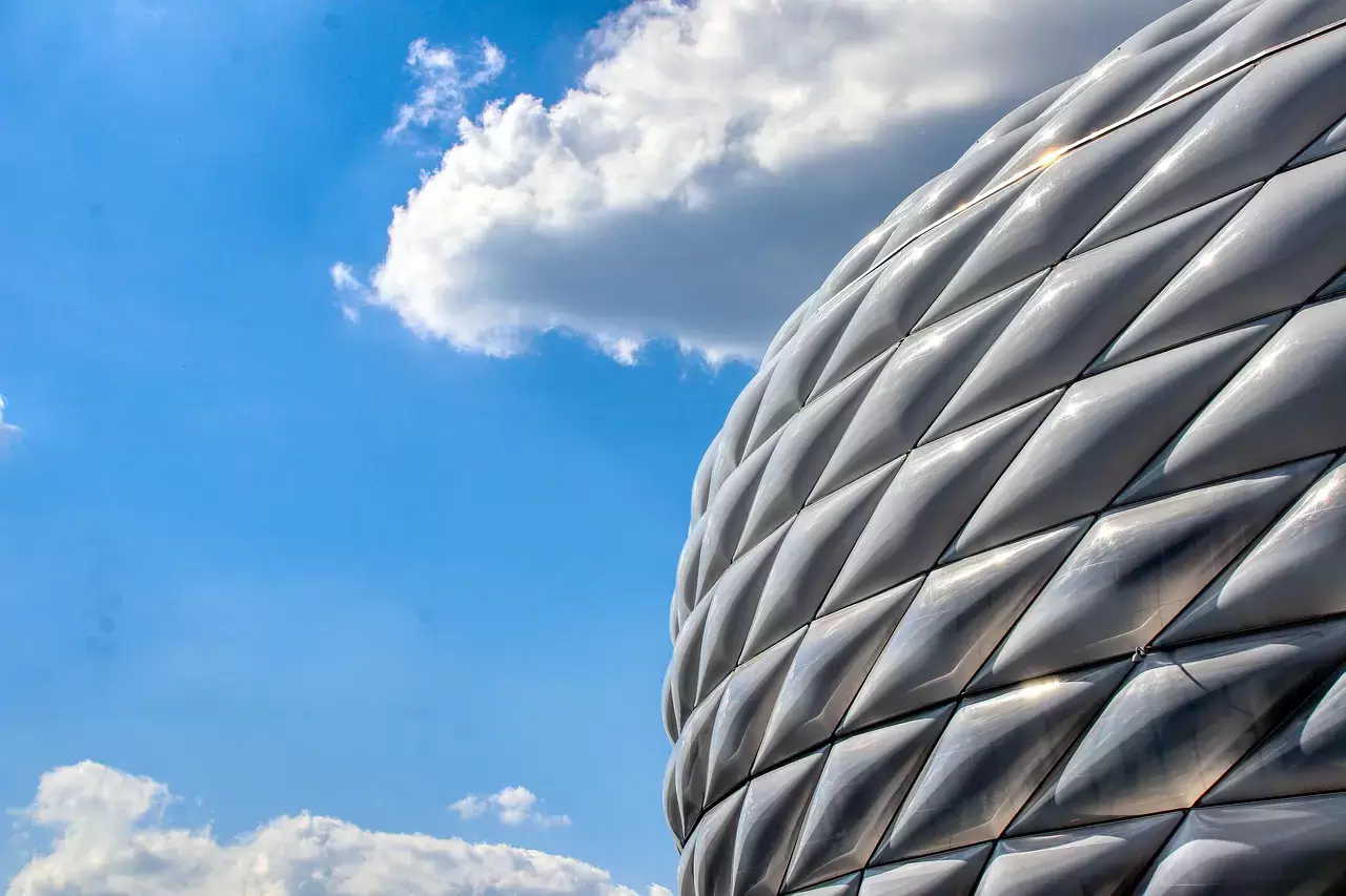 Dettaglio della copertura dell'Allianz Arena di Monaco di Baviera.