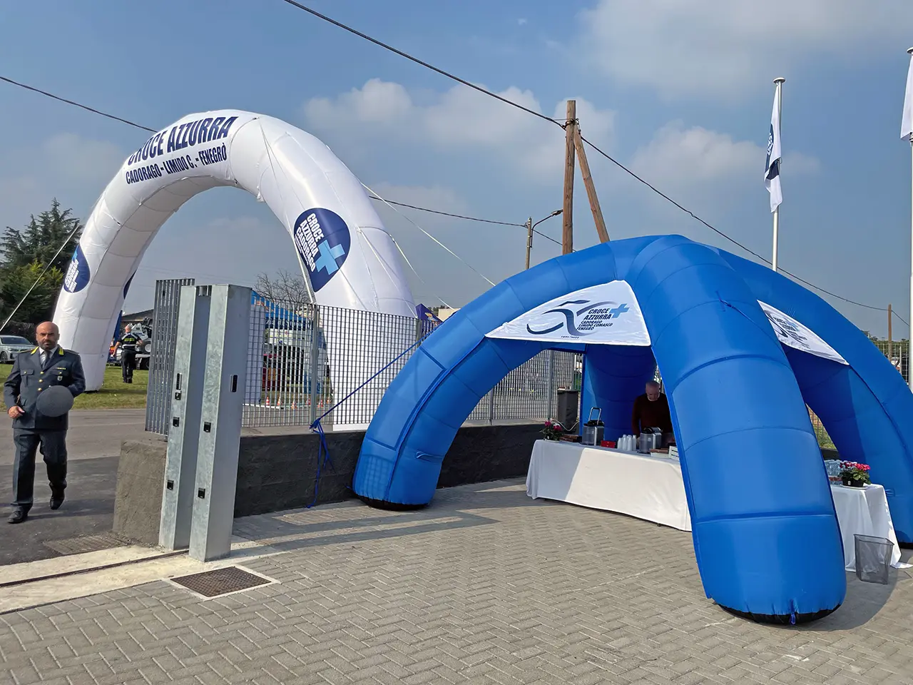 Arco e Stand mod. R4 - Croce Azzurra Corpo Volontari Cadorago ODV foto